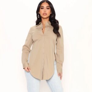 Tres Chic Poplin Shirt - Taupe